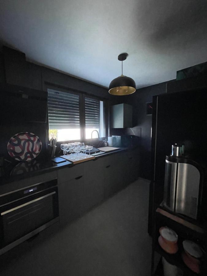 Appartement De Caractere Avec Jacuzzi เฟรฌูส ภายนอก รูปภาพ